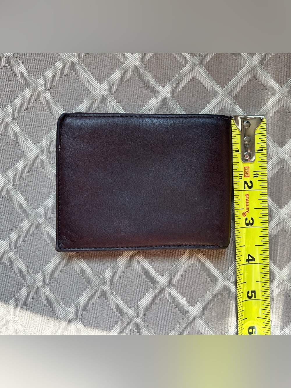 Tumi Classic Men's Bifold Leather Wallet - Dark Brown